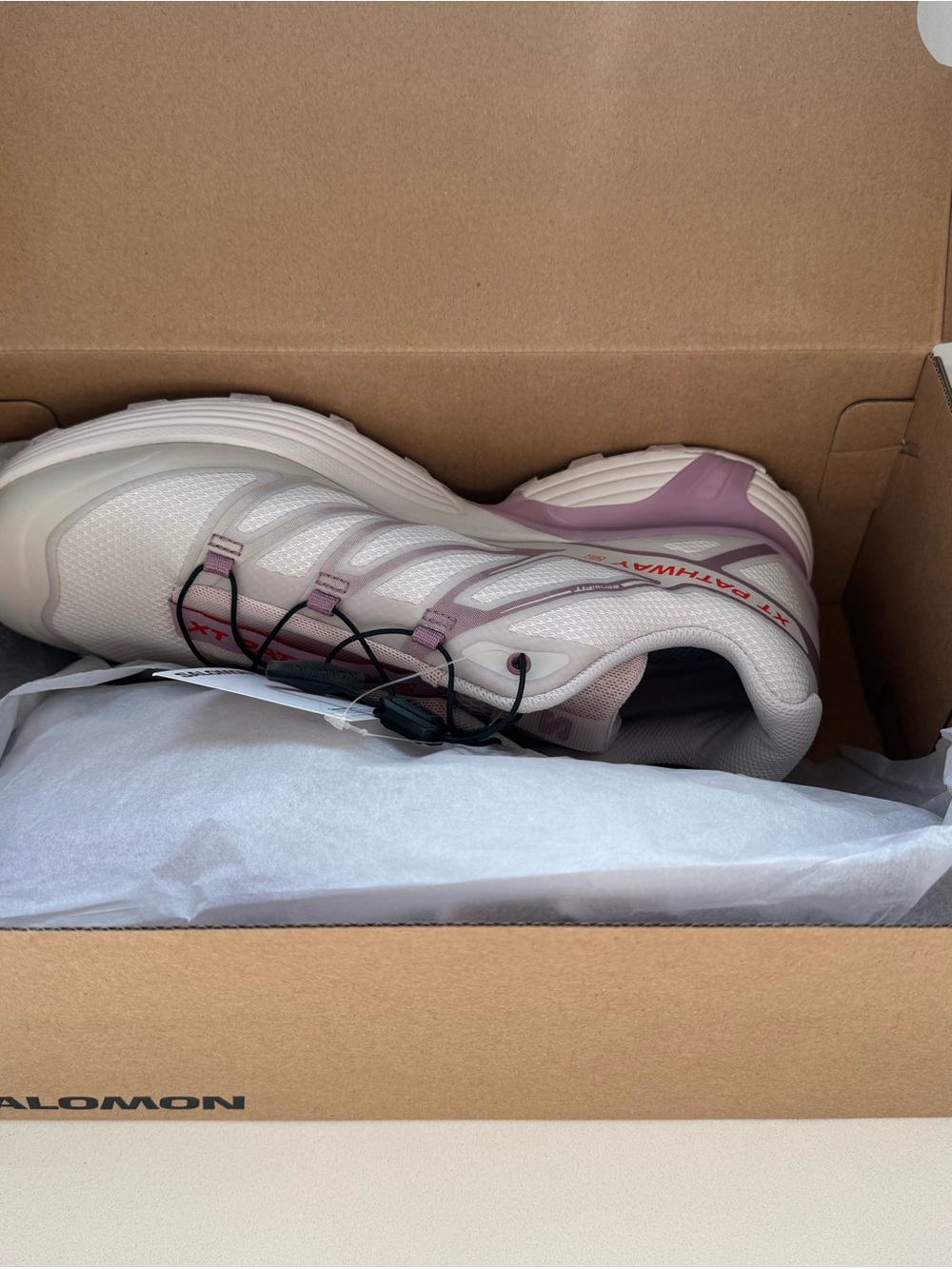 Salomon Women's White & Lavender XT-Pathway Trail Runner